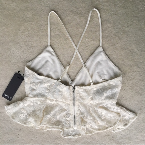 Lacy Crop Top - Picture 2 of 3